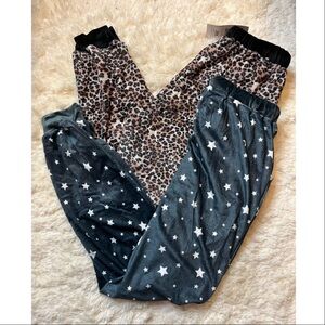 Ekouaer Women’s Size Medium Leopard and Star Print Pajama Lounge Pants Set of 2
